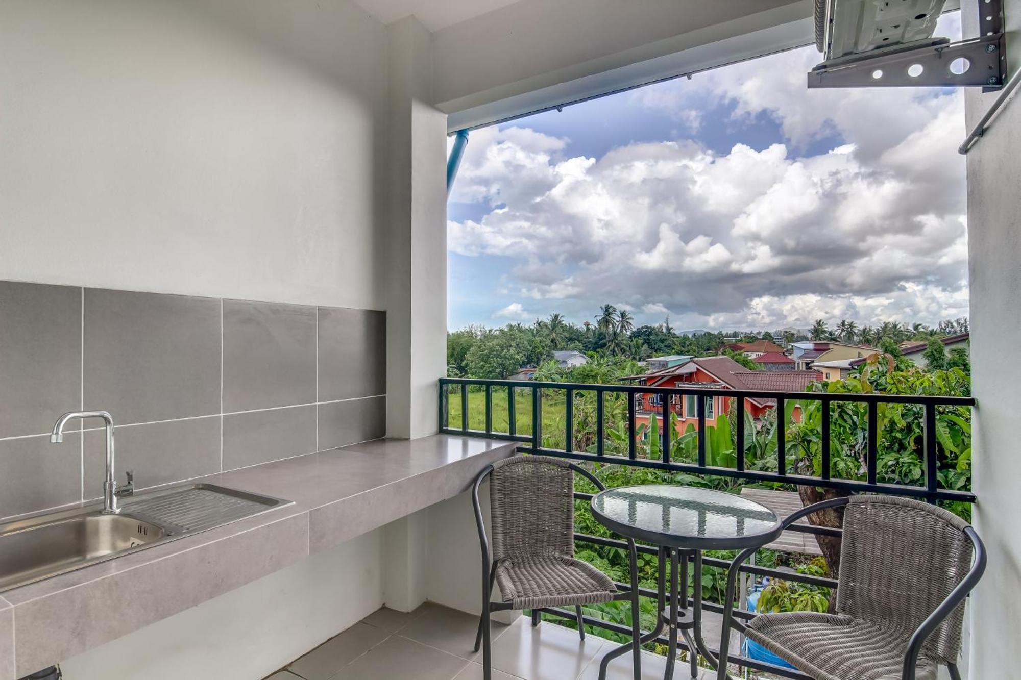 Modern Bangtao Studio Bang Tao Beach  Exterior photo